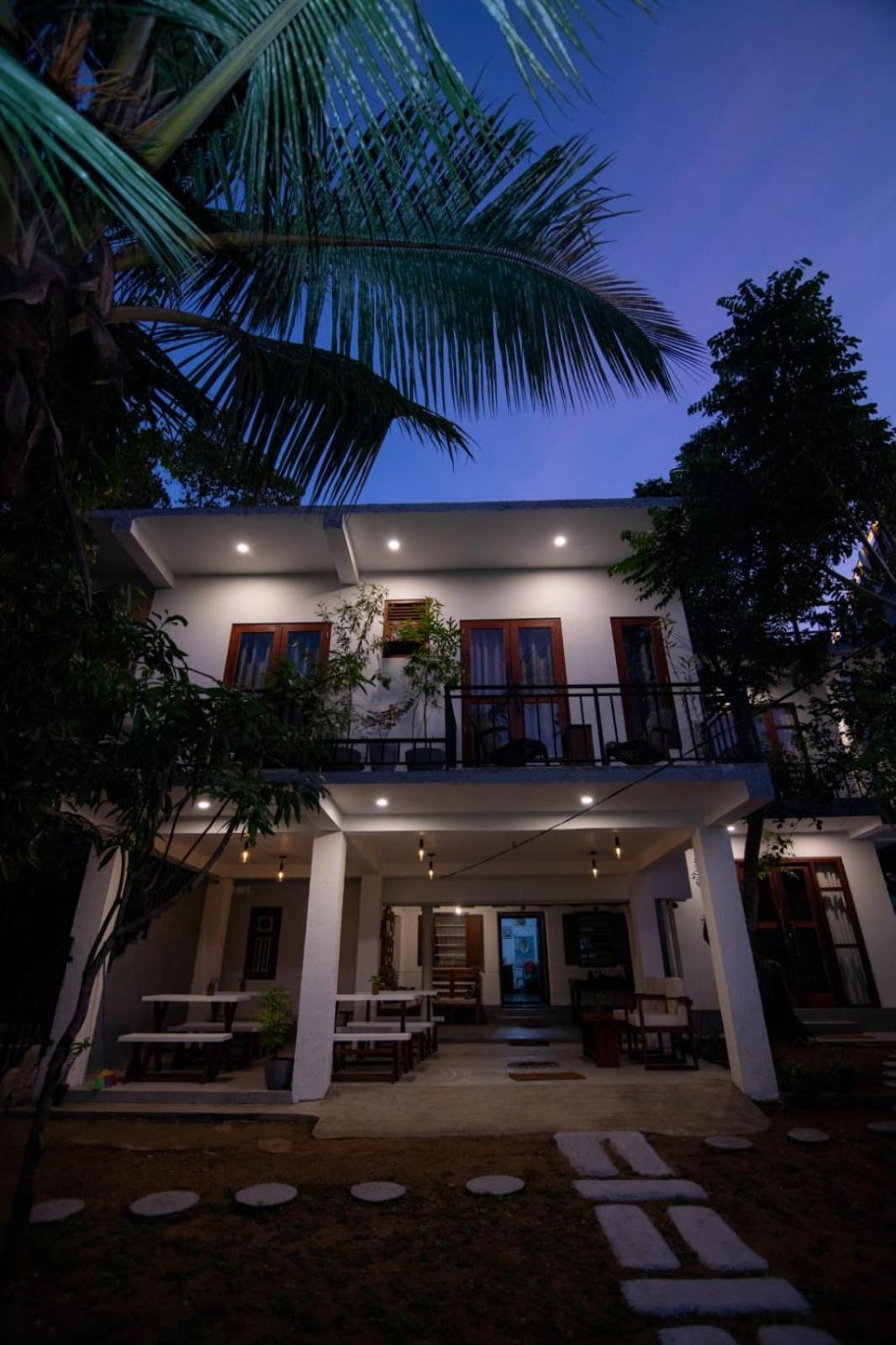 Light House Beach Home Matara Extérieur photo
