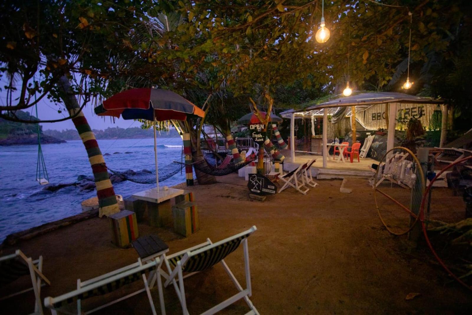 Light House Beach Home Matara Extérieur photo