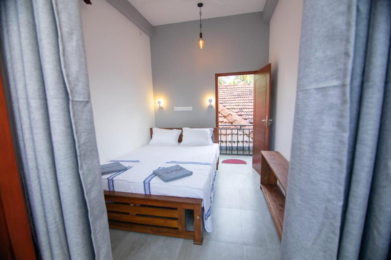 Light House Beach Home Matara Chambre photo